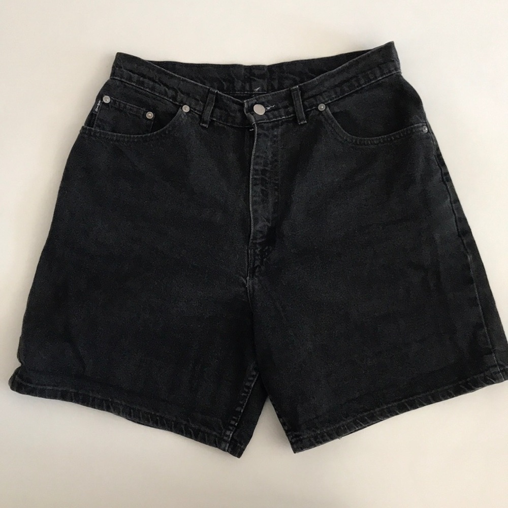 Vintage Hi Rise Mom shorts Black wash